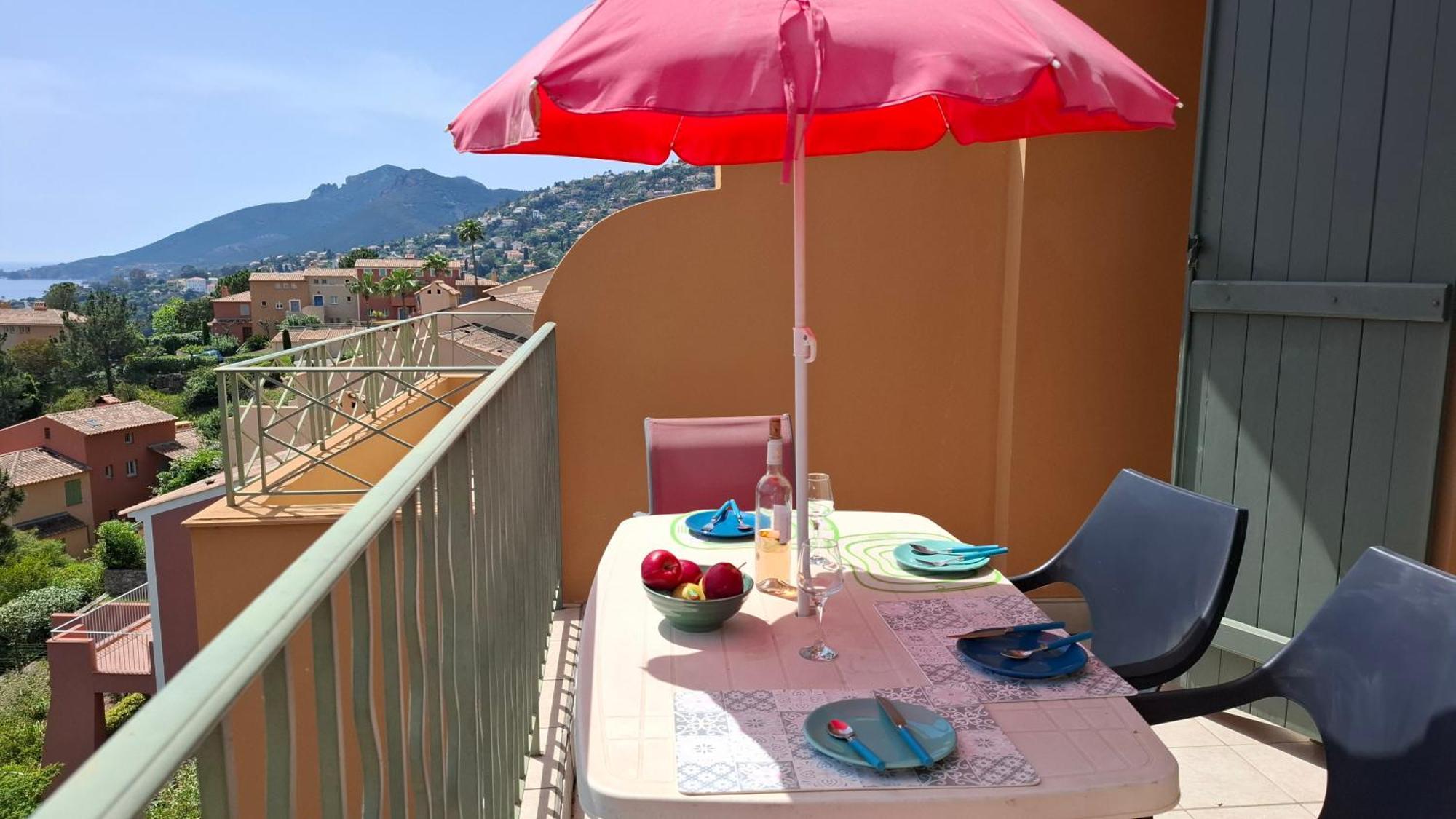 Appartamento Rochemarine Panoramic Théoule-sur-Mer Esterno foto